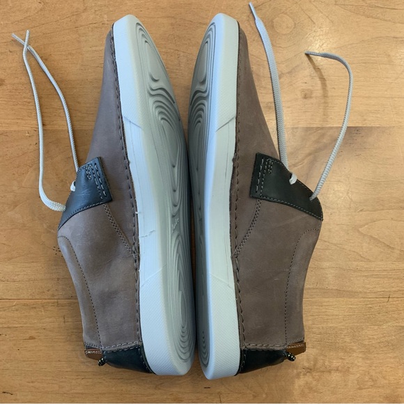 NEW. Men’s Clarke Gray Leather Shoes - 13 - Picture 5 of 11